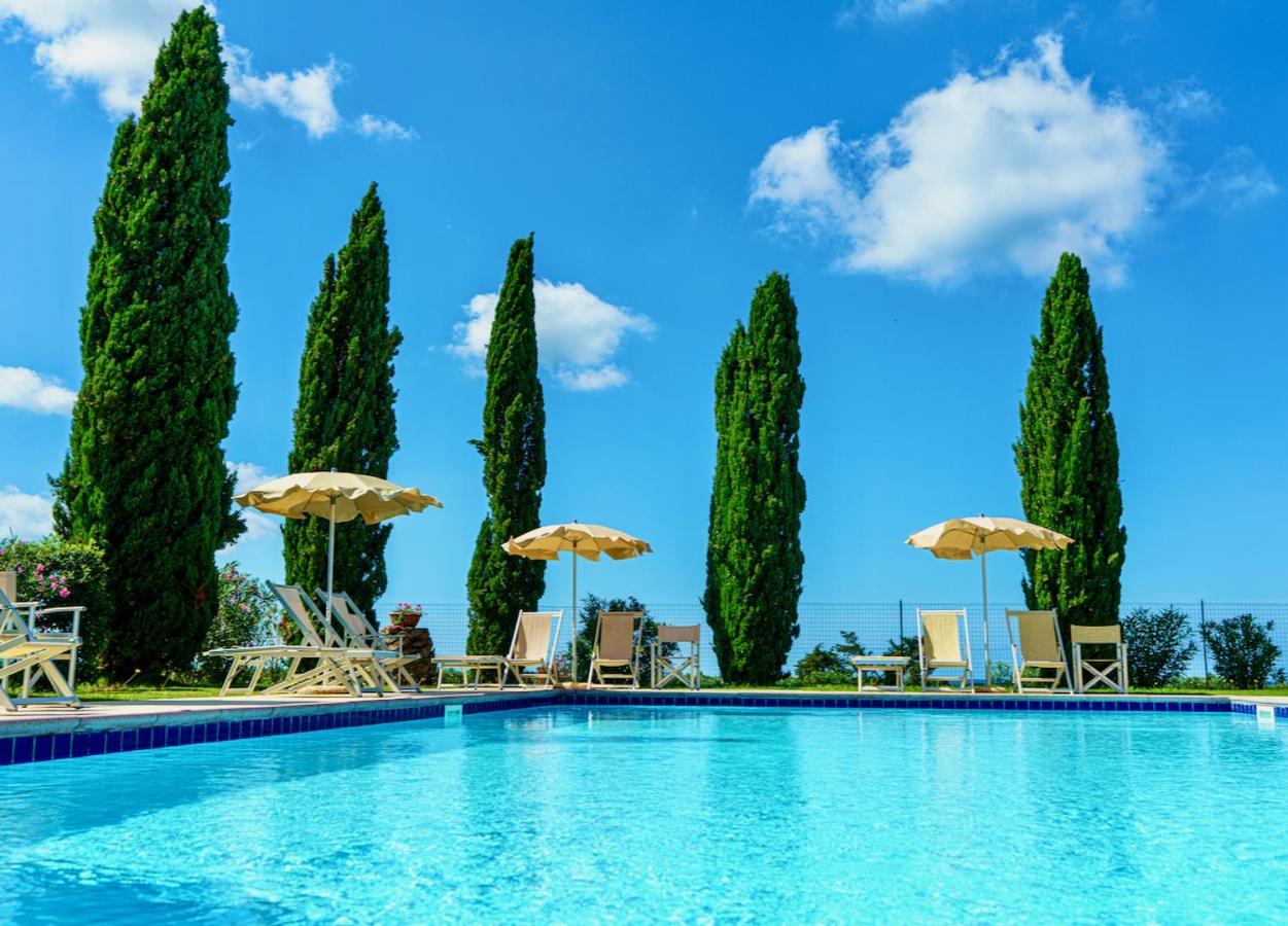 Appartamenti In Residence Villa Santa Maria Сан Винченцо Екстериор снимка