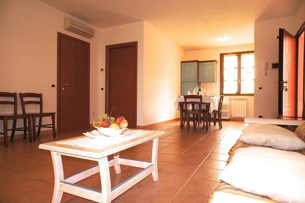 Appartamenti In Residence Villa Santa Maria Сан Винченцо Екстериор снимка