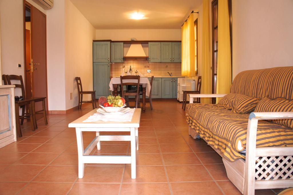 Appartamenti In Residence Villa Santa Maria Сан Винченцо Стая снимка